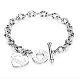 Elegant Silver Heart Charm Bracelet